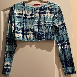 Gently used tie dye crop shirt